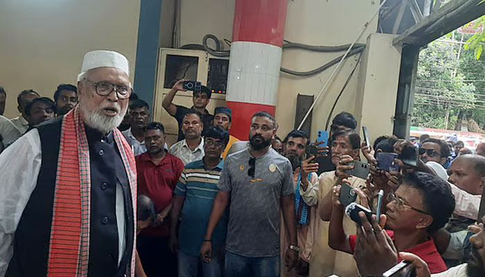 যেদিন রাস্তায় নামবো, সেদিন বন্দুকও কিছু করতে পারবে না